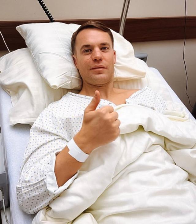 1644237376676022476.jpg zhibo8-诺伊尔刚平纪录就开刀,拜仁队长什么时候能复出?