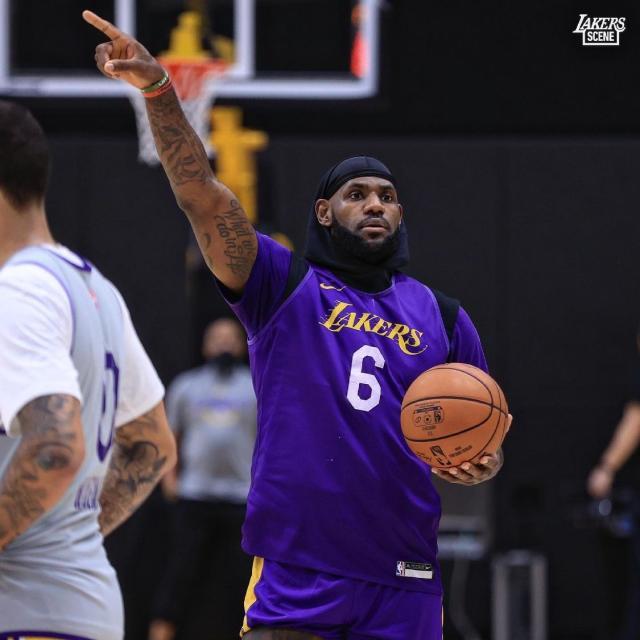 NBA-多个消息源释放积极信号 勒布朗是否会在明天复出