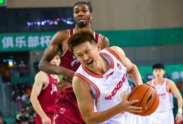 足球-CBA8进4抢三大战！京粤加时绝杀后，谁能拿下最后四强席位？